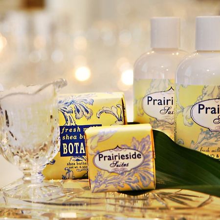 Prairieside Suites Luxury Bed & Breakfast グランビル エクステリア 写真