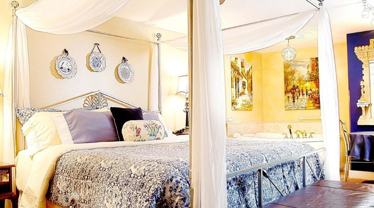 Prairieside Suites Luxury Bed & Breakfast グランビル エクステリア 写真